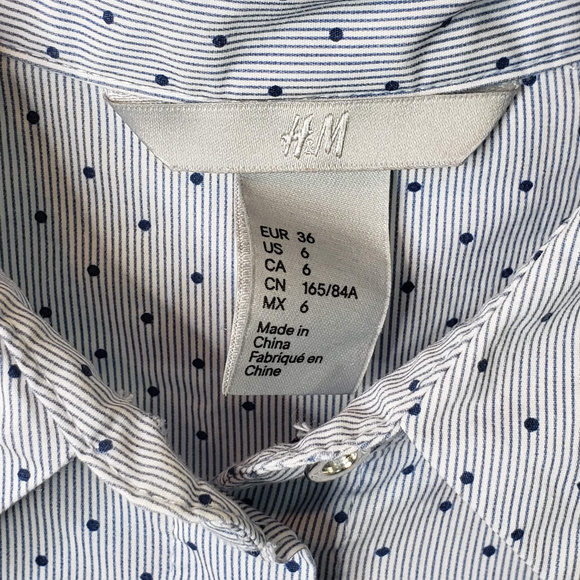 H&M western style blue and white polka dot top - Picture 3 of 4